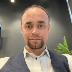 Роман Михайлов